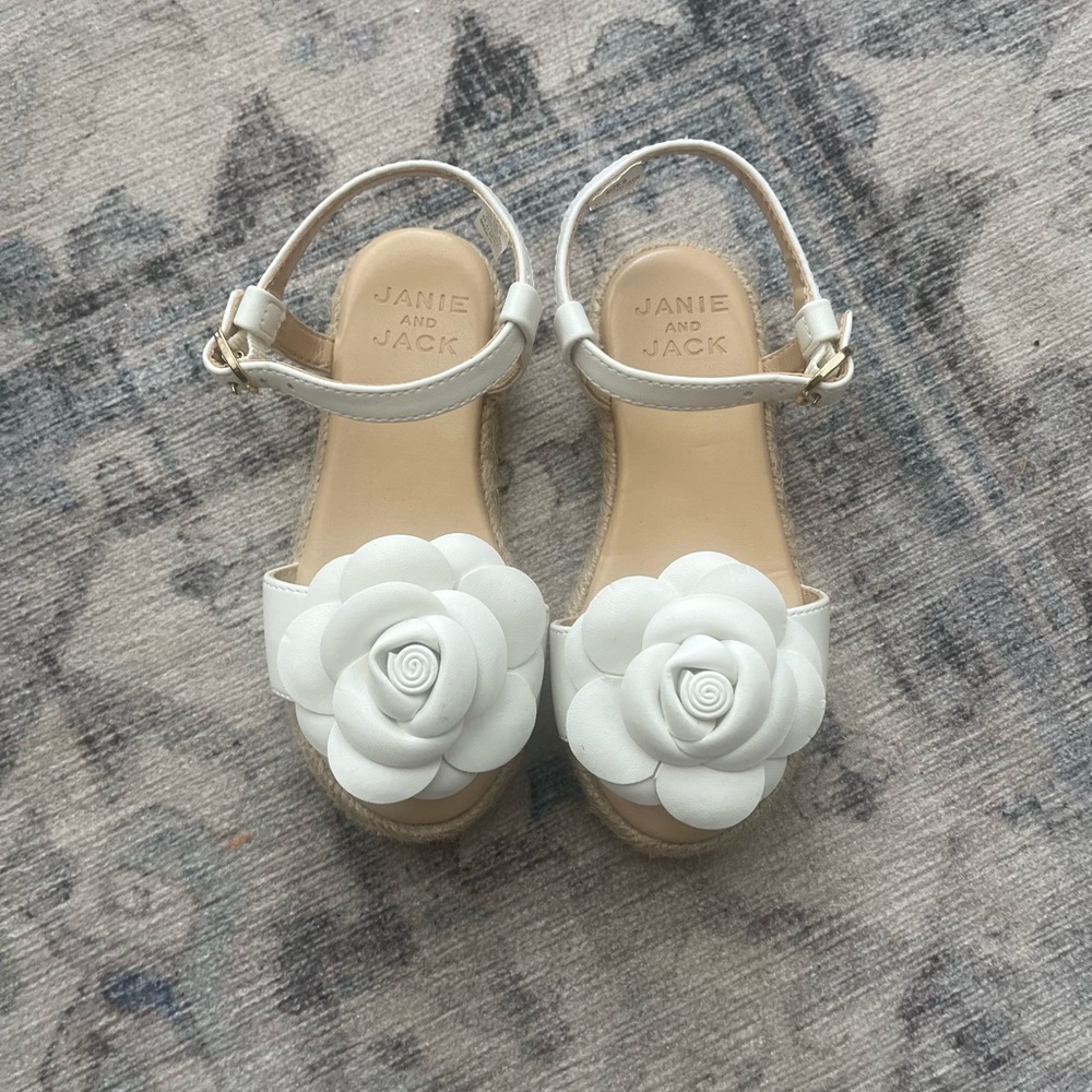 Janie and Jack Flower Sandal White size 8